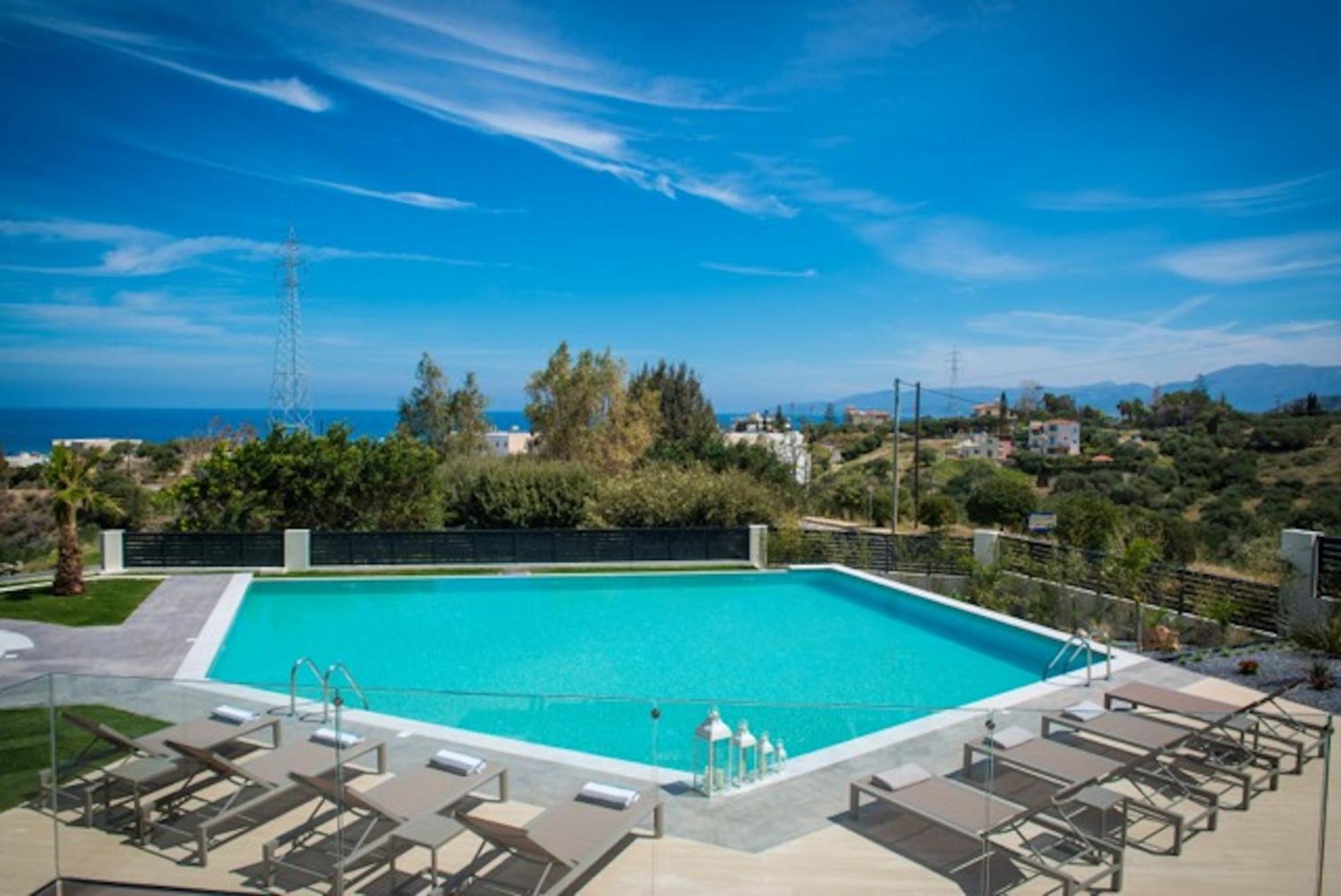 Orama Luxury Villa 4 Bedrooms With Private Pool 헐소니소스 외부 사진