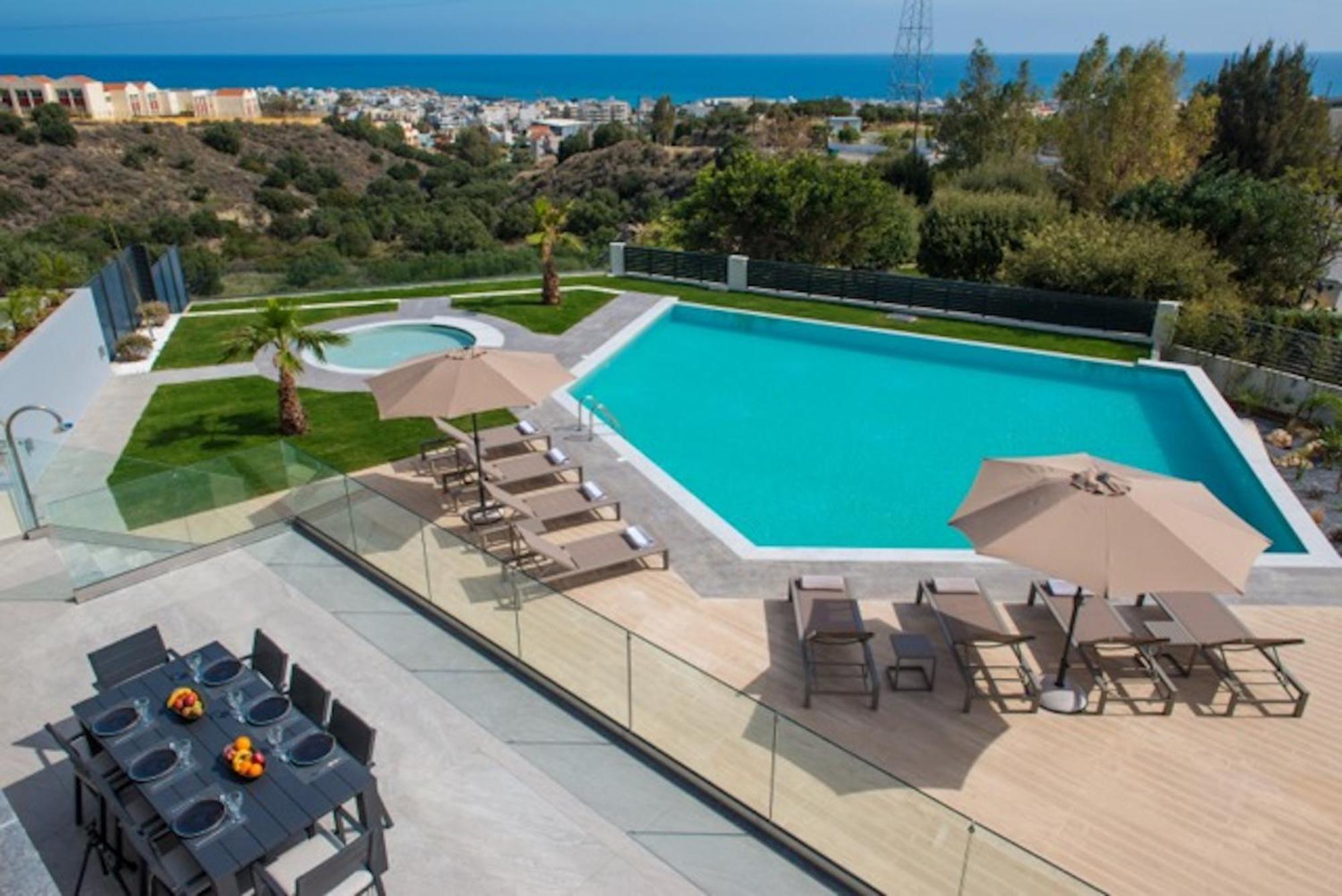 Orama Luxury Villa 4 Bedrooms With Private Pool 헐소니소스 외부 사진